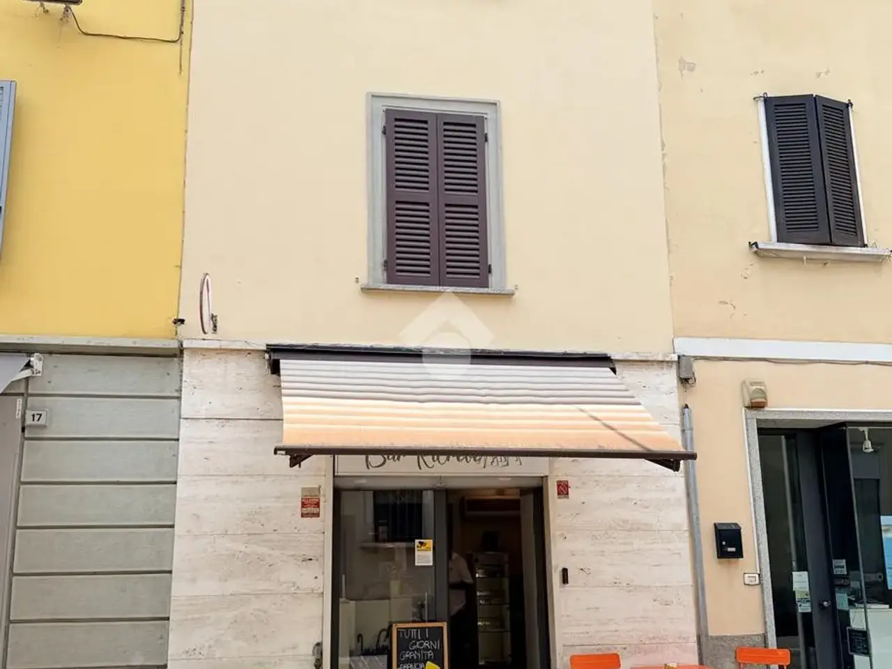 Negozio in Via San Giuseppe 19, Carate Brianza, {3} - Foto 2