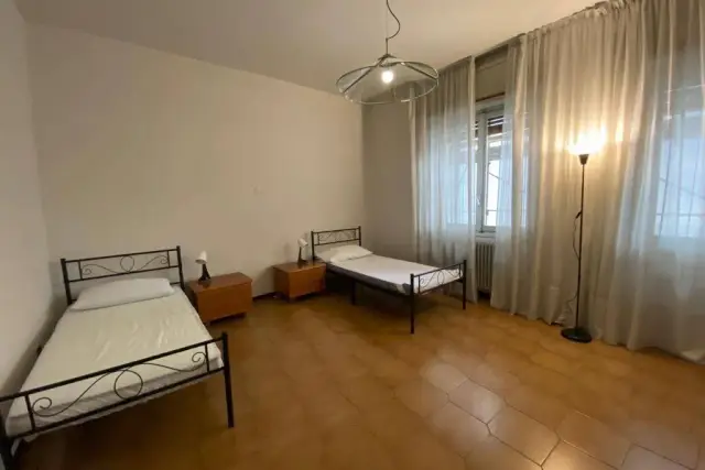 Room in Via Guido Zadei 26, Brescia - Photo 1