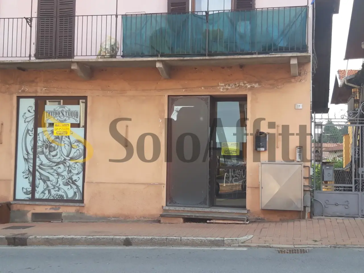 Negozio in Via Martiri della Libertà 19, Cossato, {3} - Foto 1