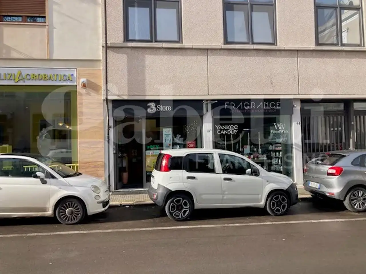 Negozio in Via Indipendenza  42, Brindisi, {3} - Foto 1