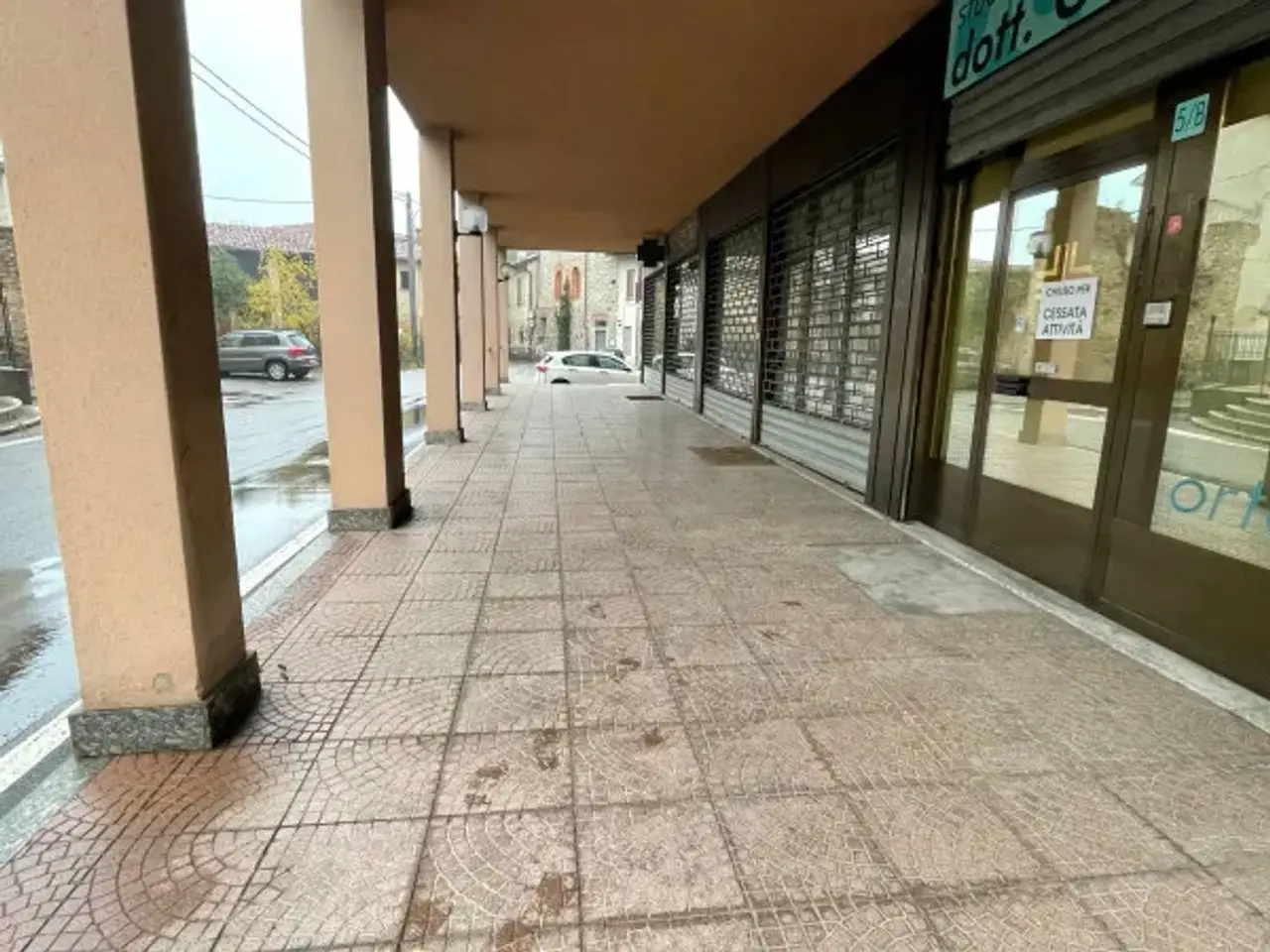Negozio in Via Vittorio Veneto, Inverigo, {3} - Foto 2