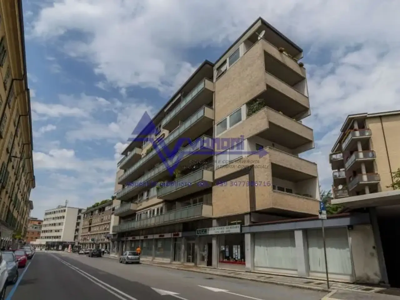 Negozio in , Bergamo, {3} - Foto 1