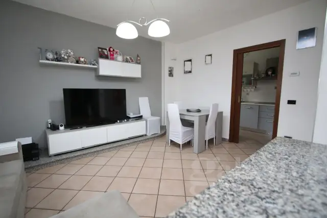 3-room flat in Via Fratelli Ruffini  13, Busto Arsizio - Photo 1