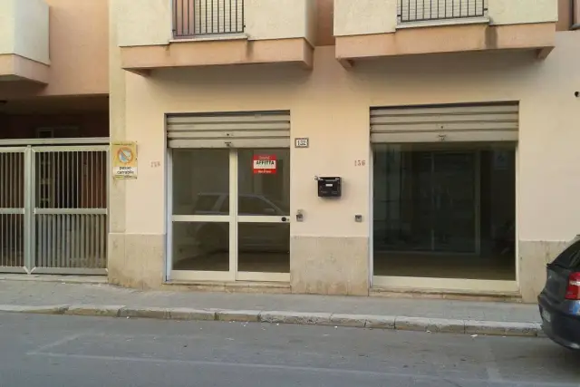 Negozio in Via Vespri, 138, Trapani - Foto 1