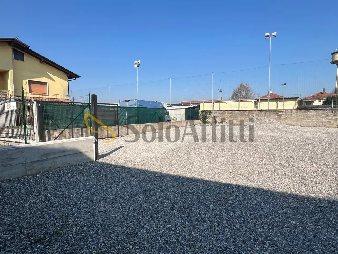 Parcheggio chiuso in , Comazzo, {3} - Foto 1