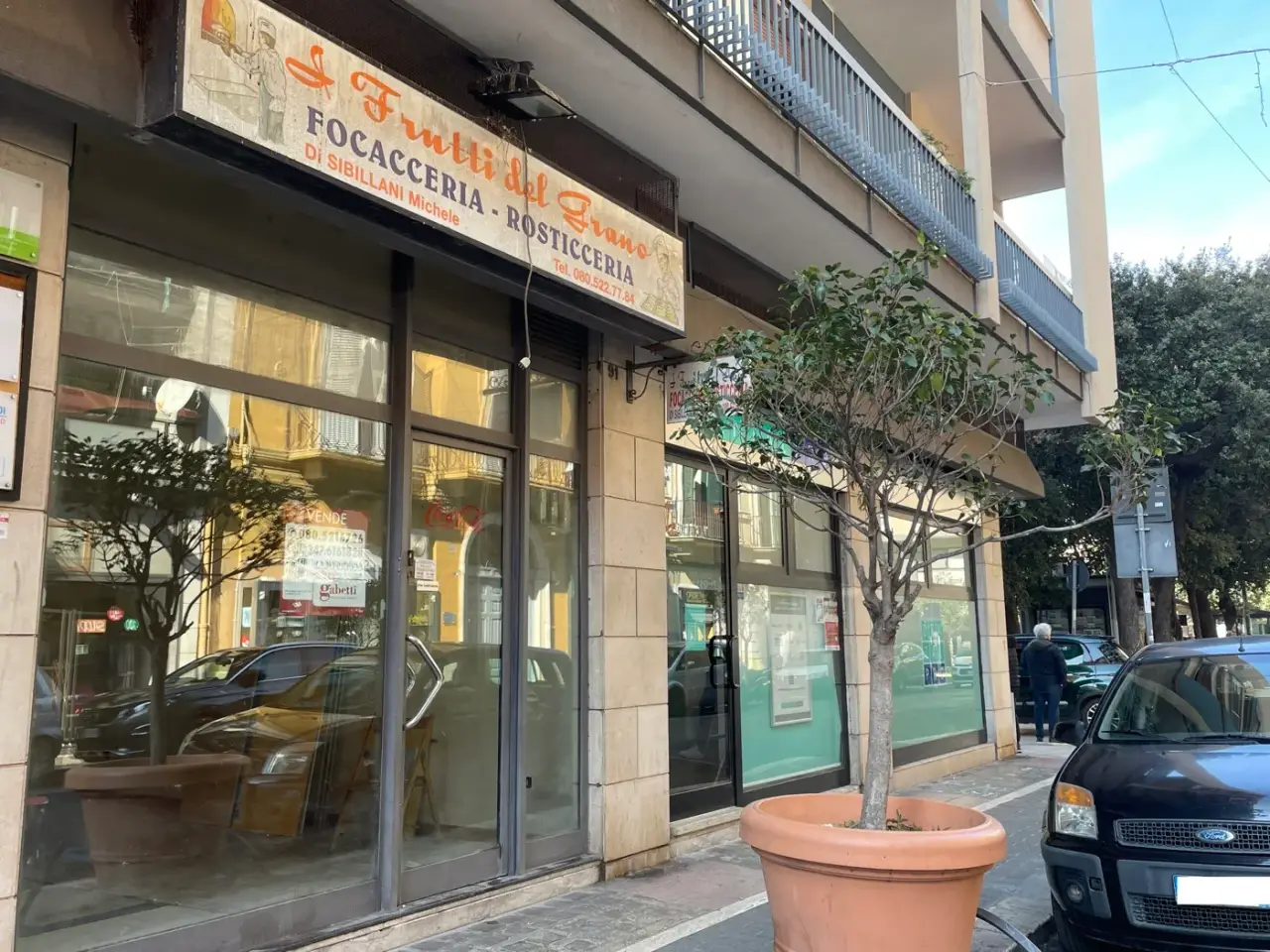 Negozio in Via Manzoni 91, Bari, {3} - Foto 1