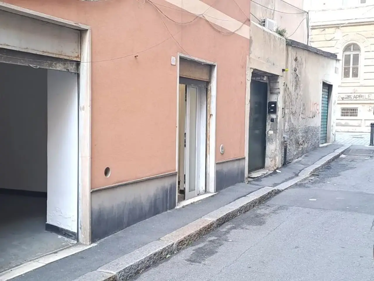 Magazzino in Via Albini, Genova, {3} - Foto 2