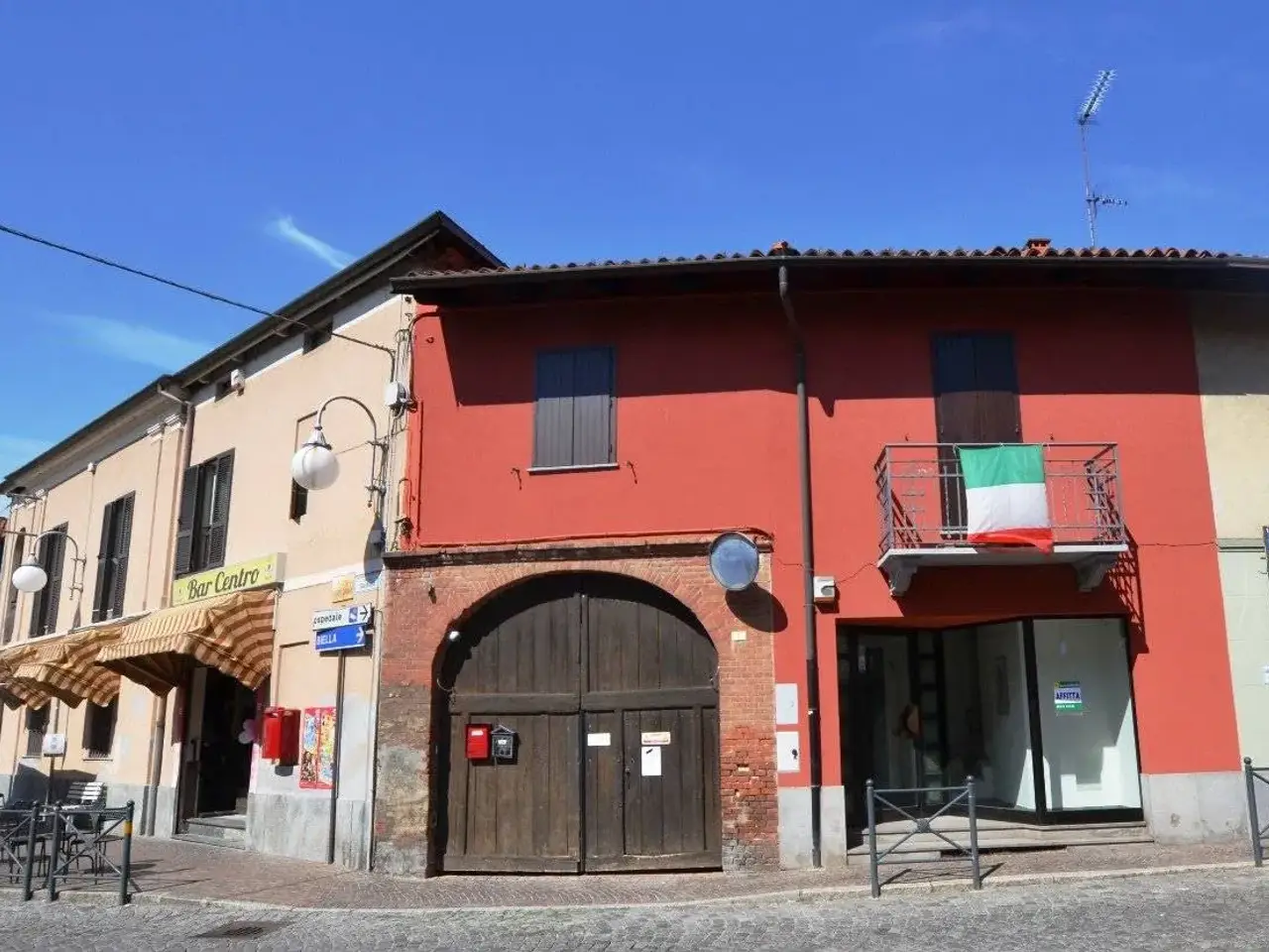 Locale commerciale in Via Giuseppe Mazzini 3, Ponderano, {3} - Foto 1