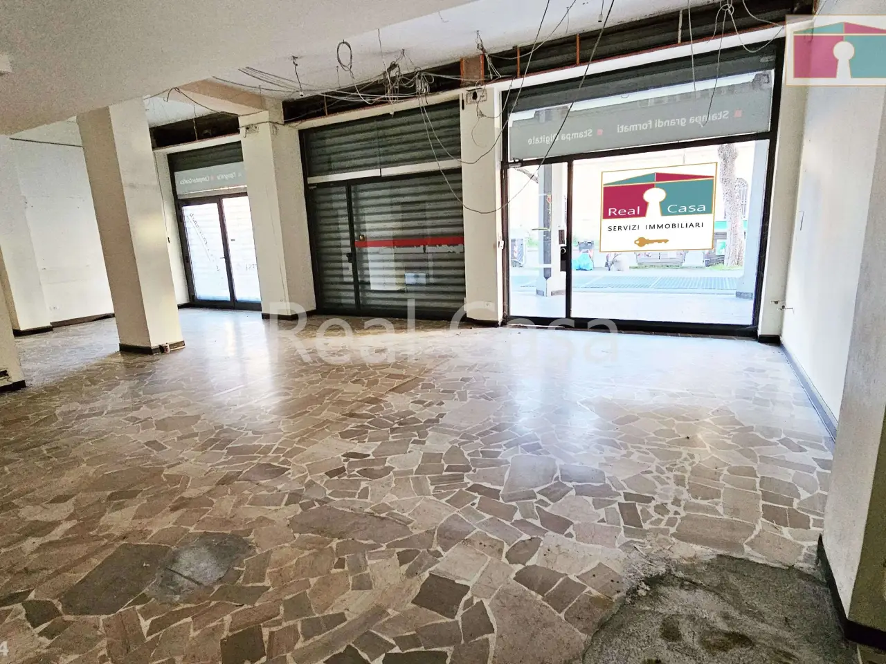 Negozio in Via Emilia Ovest, Modena, {3} - Foto 1