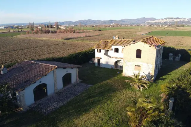 Country house or cottage in Via Giovanni Pascoli, Assisi - Photo 1