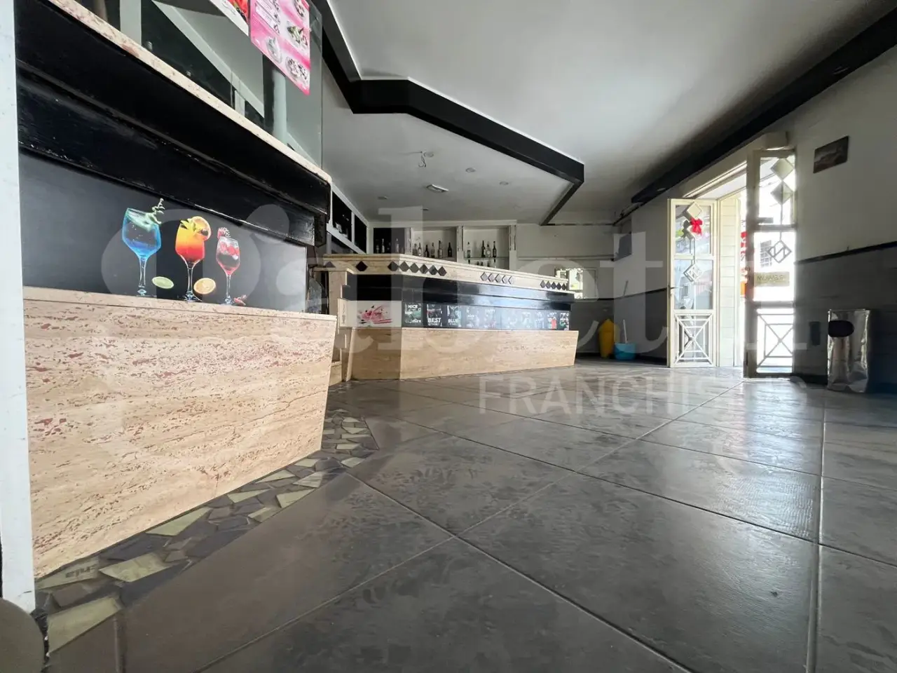 Negozio in Via Roma, Vitulazio, {3} - Foto 1