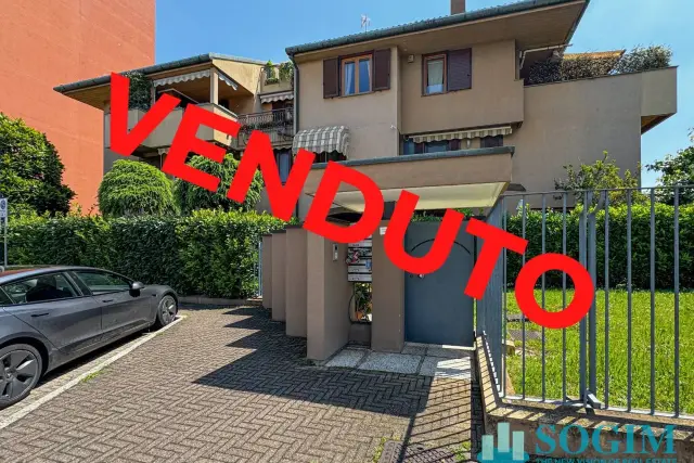 Vierzimmerwohnung in Via Villani 2, Desio - Foto 1