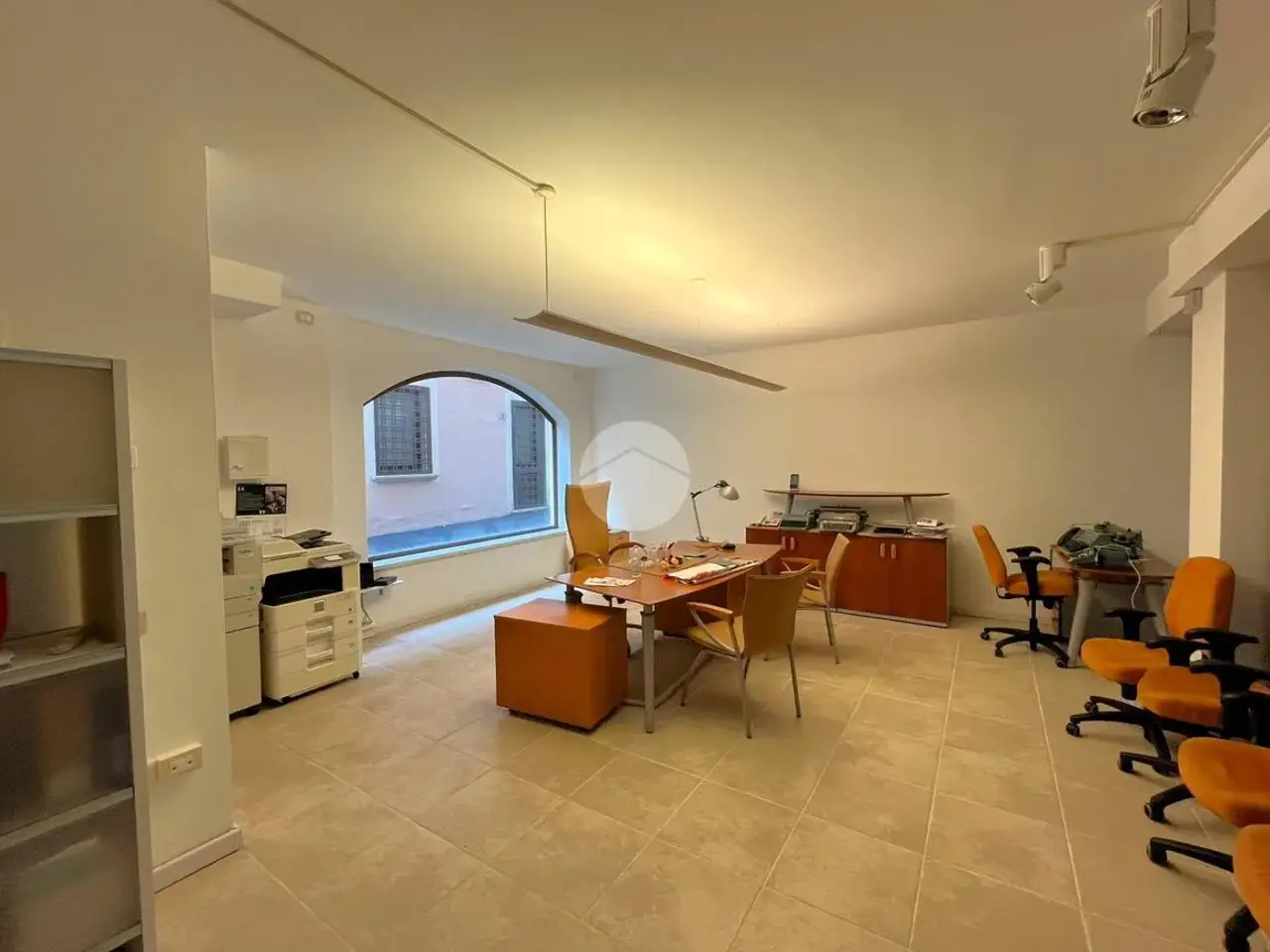 Ufficio in Piazza Giuseppe Garibaldi 21, Desenzano del Garda, {3} - Foto 1