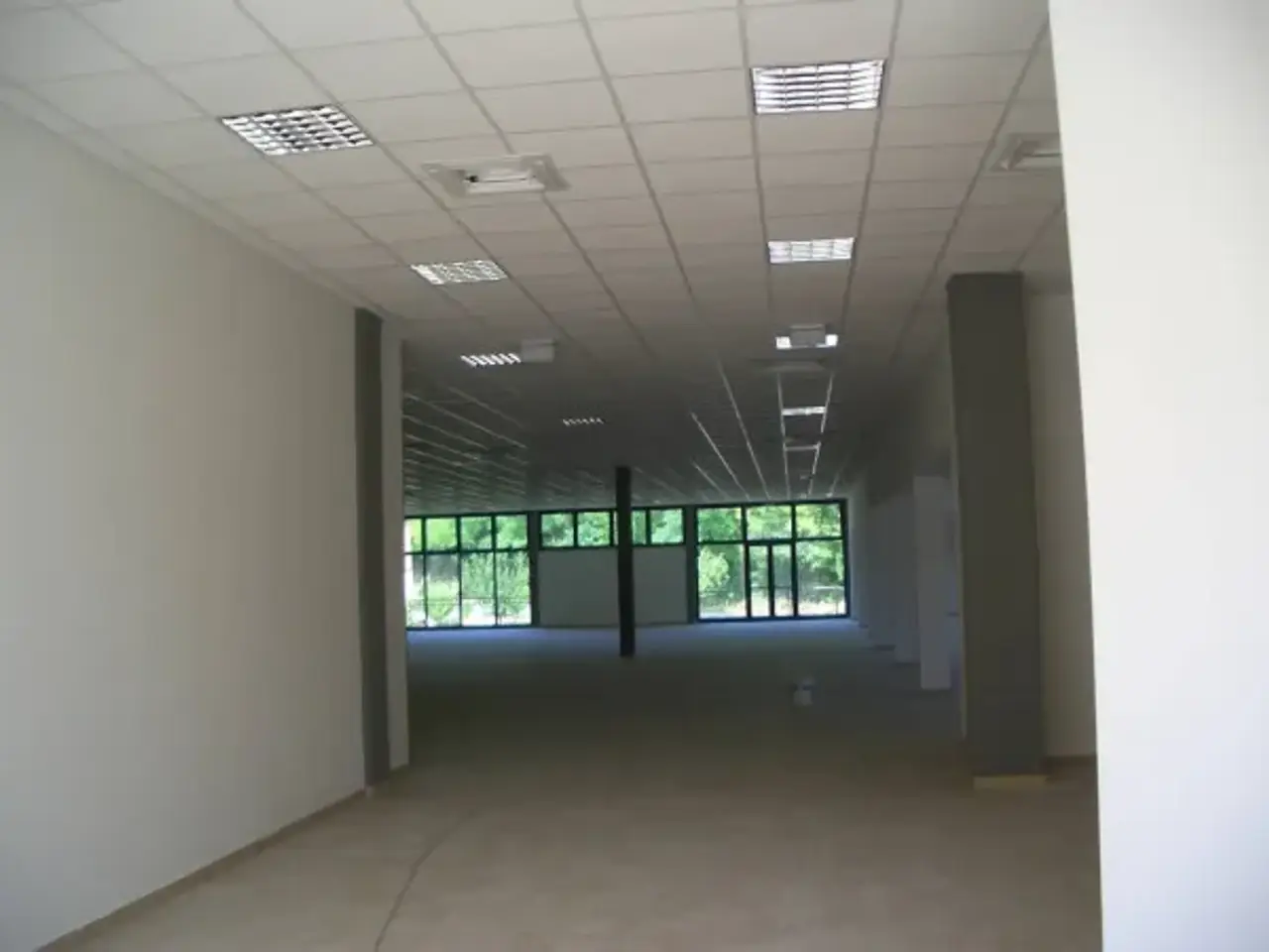 Negozio in Via della Stazione 49/, Urbino, {3} - Foto 2