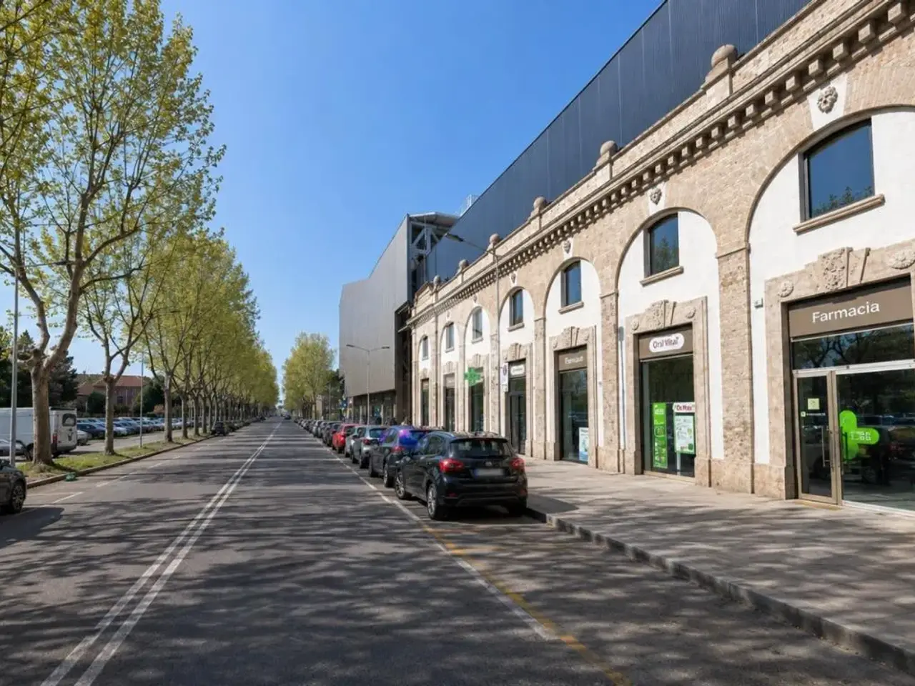 Negozio in Viale Giulio Cesare, Bergamo, {3} - Foto 2