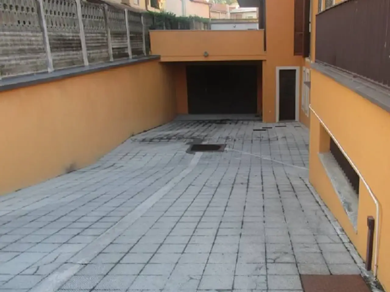 Magazzino in Via Isonzo, Arcore, {3} - Foto 2