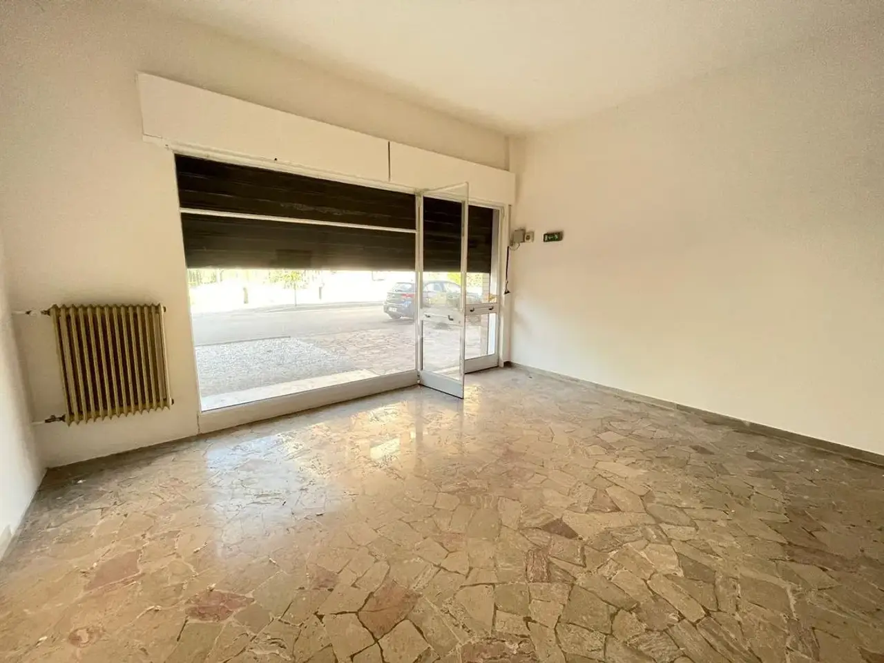 Negozio in Via delle Melette 57, Padova, {3} - Foto 2