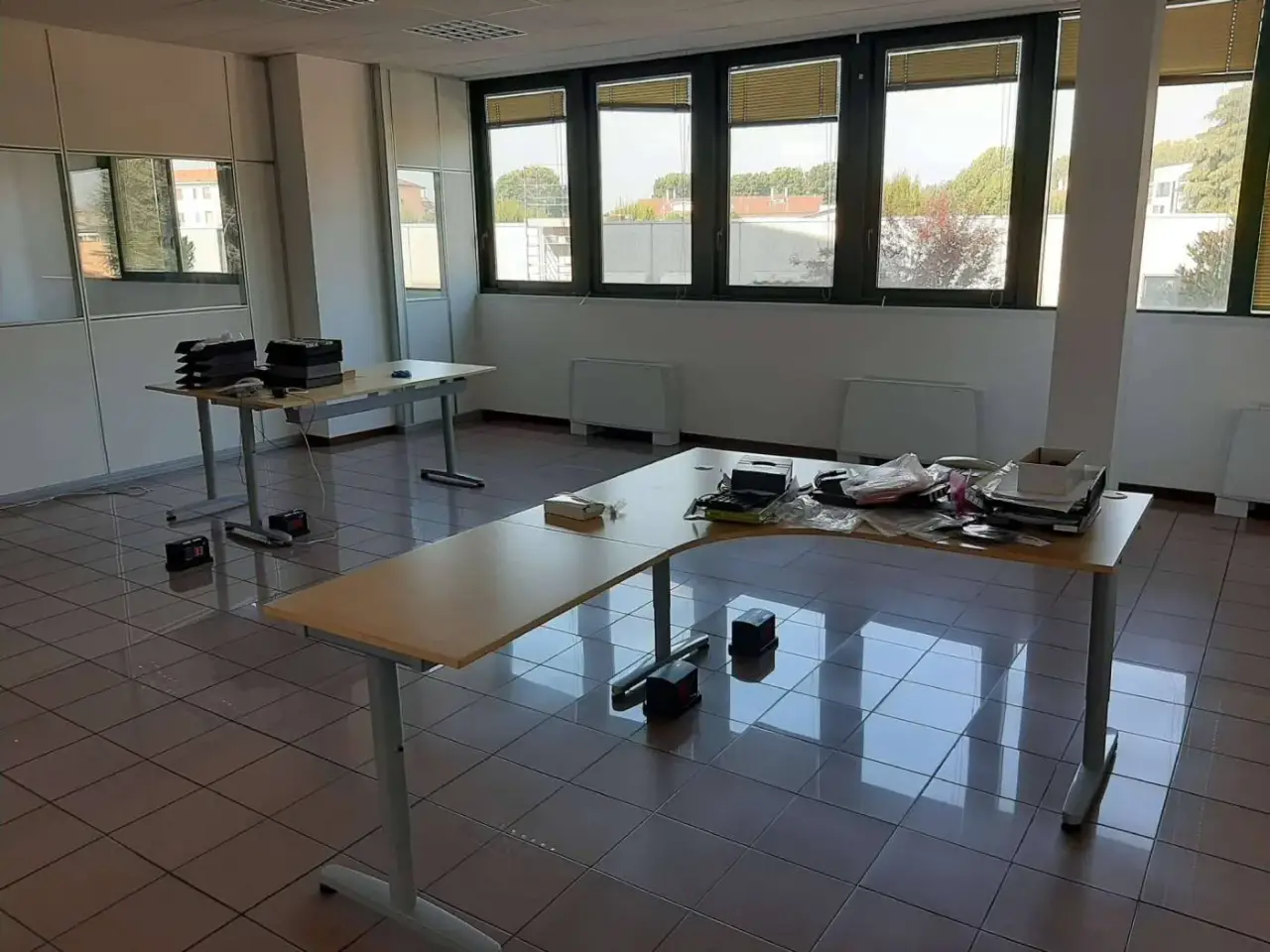 Ufficio in Via G. Falcone, Bareggio, Bareggio, {3} - Foto 1