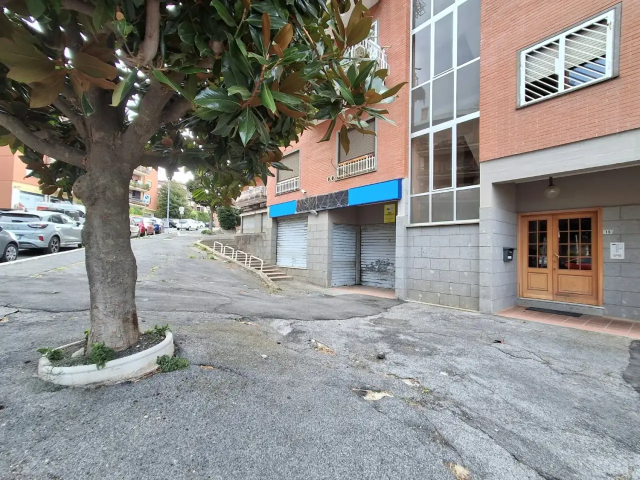 Negozio in Via Antonio Vivaldi 13, Albano Laziale, {3} - Foto 2