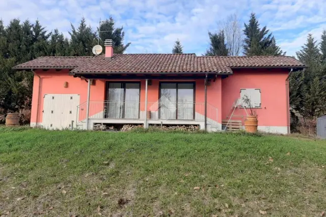 Detached house in Via Gavazzola 26, Bistagno - Photo 1