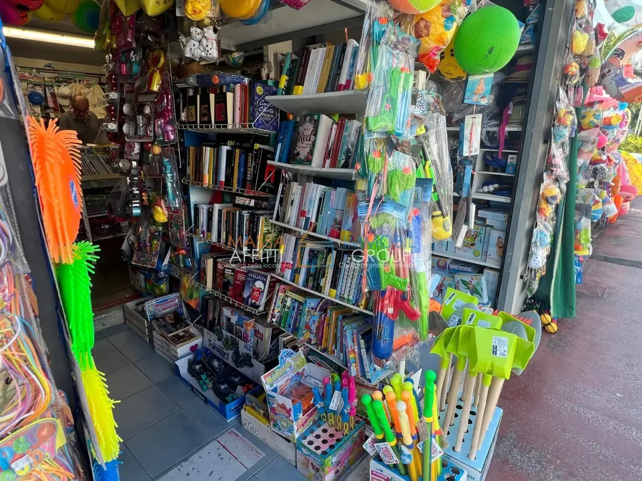 Edicola in , Forte Dei Marmi, {3} - Foto 2