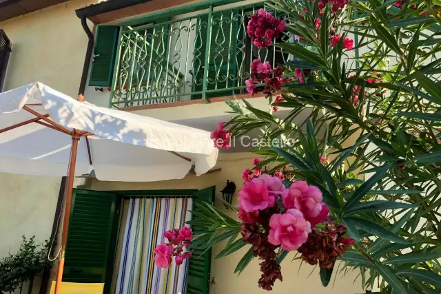 Terraced house in Badia, Castiglione del Lago - Photo 1