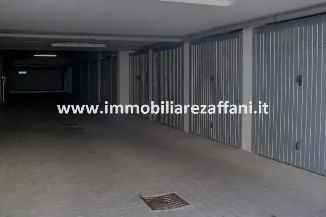 Garage or car box in {3}, Via Privata Brenta 9 - Photo 1