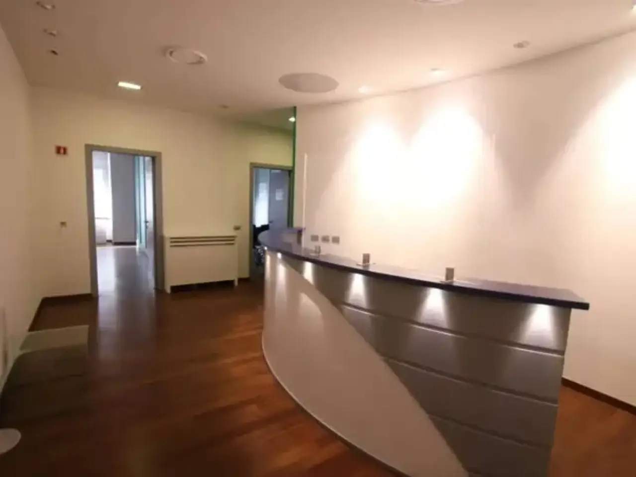 Ufficio in , Milano, {3} - Foto 2