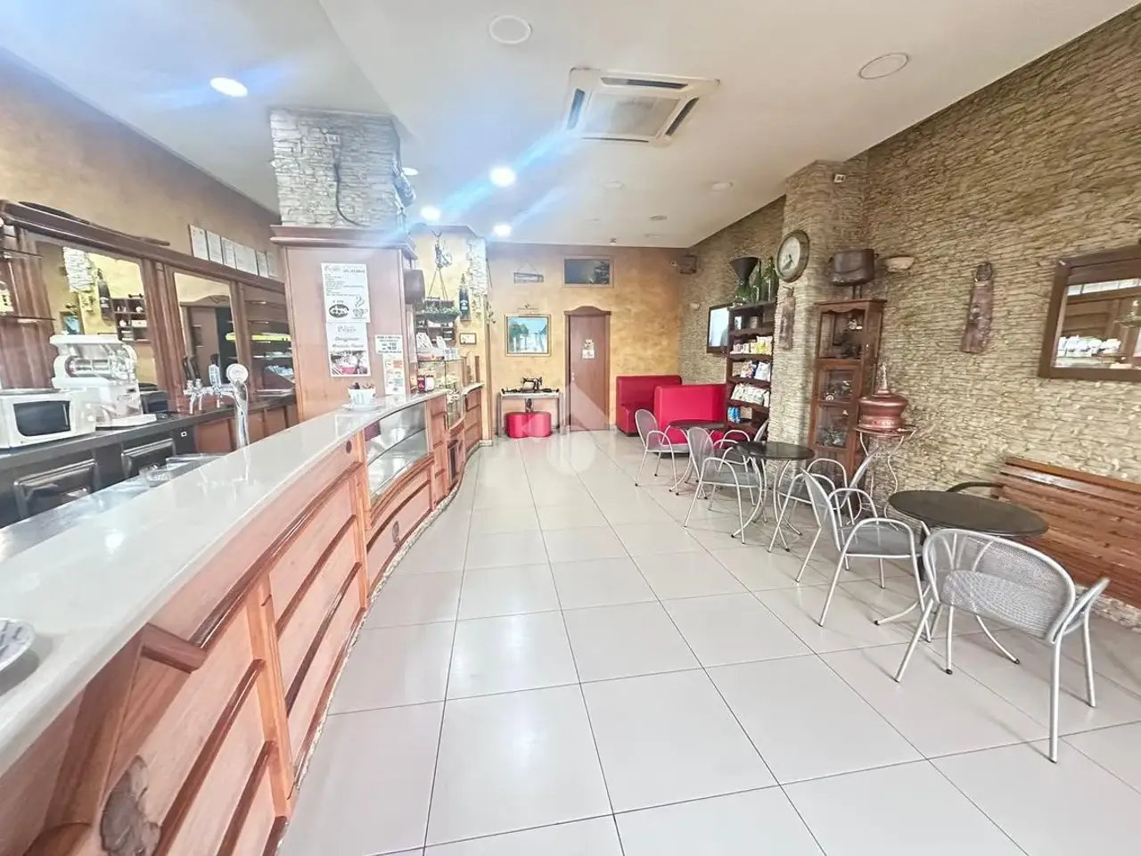 Negozio in Via delle Galassie 47, Napoli, {3} - Foto 1