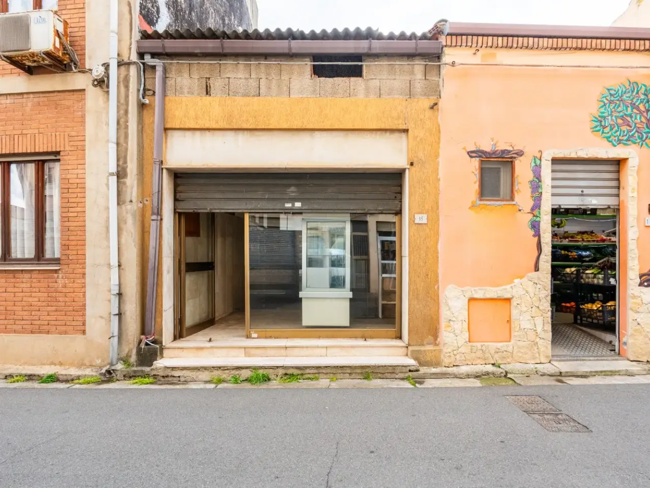 Negozio in Via Parrocchia 15, Decimomannu, {3} - Foto 1