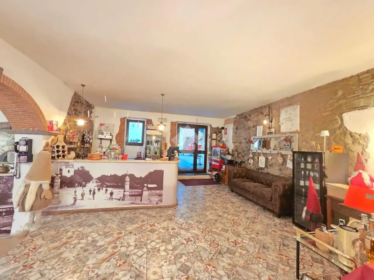 Negozio in Corso della Repubblica 293, Velletri, {3} - Foto 2