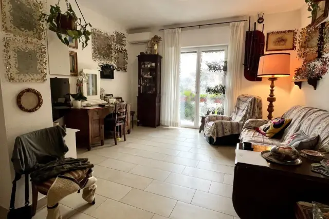 3-room flat in Viale Europa, Terranuova Bracciolini - Photo 1