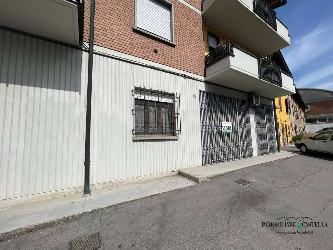 Locale commerciale in Via Fratelli Corradini 89, Bibbiano, Bibbiano, {3} - Foto 2