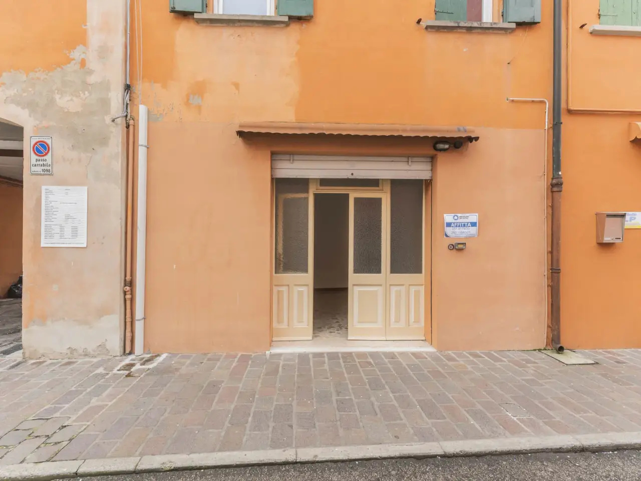 Ufficio in Via Vittorio Veneto 10, San Pietro In Casale, {3} - Foto 2