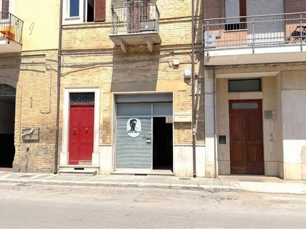 Negozio in Via Gino Moretti 35, San Benedetto Del Tronto, {3} - Foto 1
