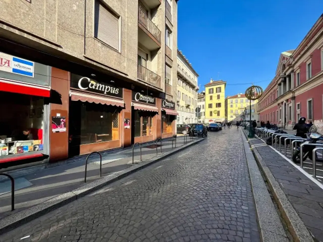 Negozio in Via Festa del Perdono, Milano, {3} - Foto 1