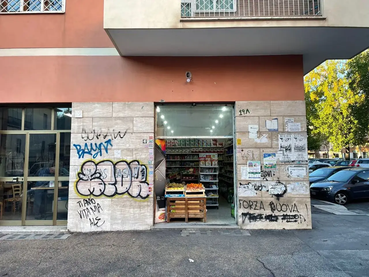 Negozio in Via delle Acacie 19, Roma, {3} - Foto 2
