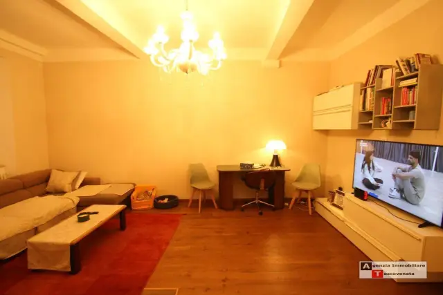 Apartament in Via San Paolino, Lucca - Photo 1