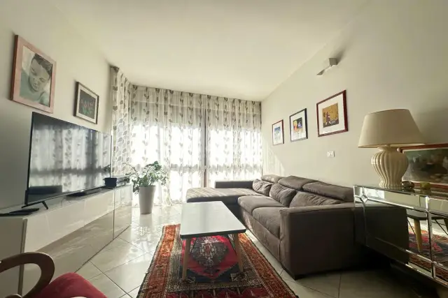 Apartament in Viale Roma 8, Massa - Photo 1