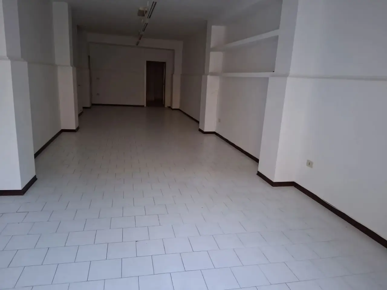 Negozio in Via Roma 40, Manduria, {3} - Foto 1