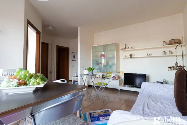 Apartament in Via Verga 84, Montelabbate - Photo 1