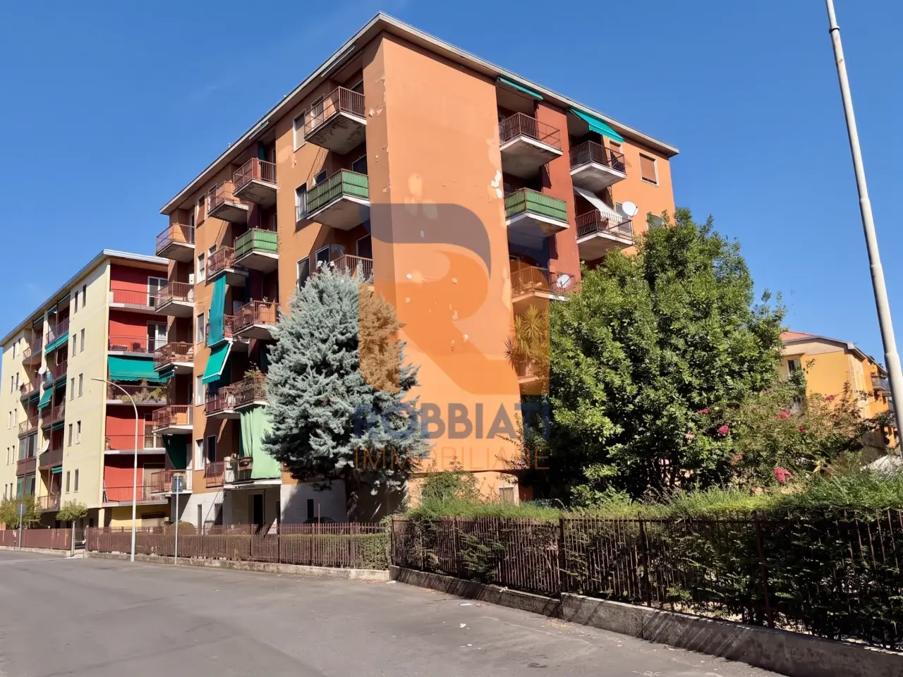 Parcheggio chiuso in Via Mario Pettenghi, Pavia, {3} - Foto 1