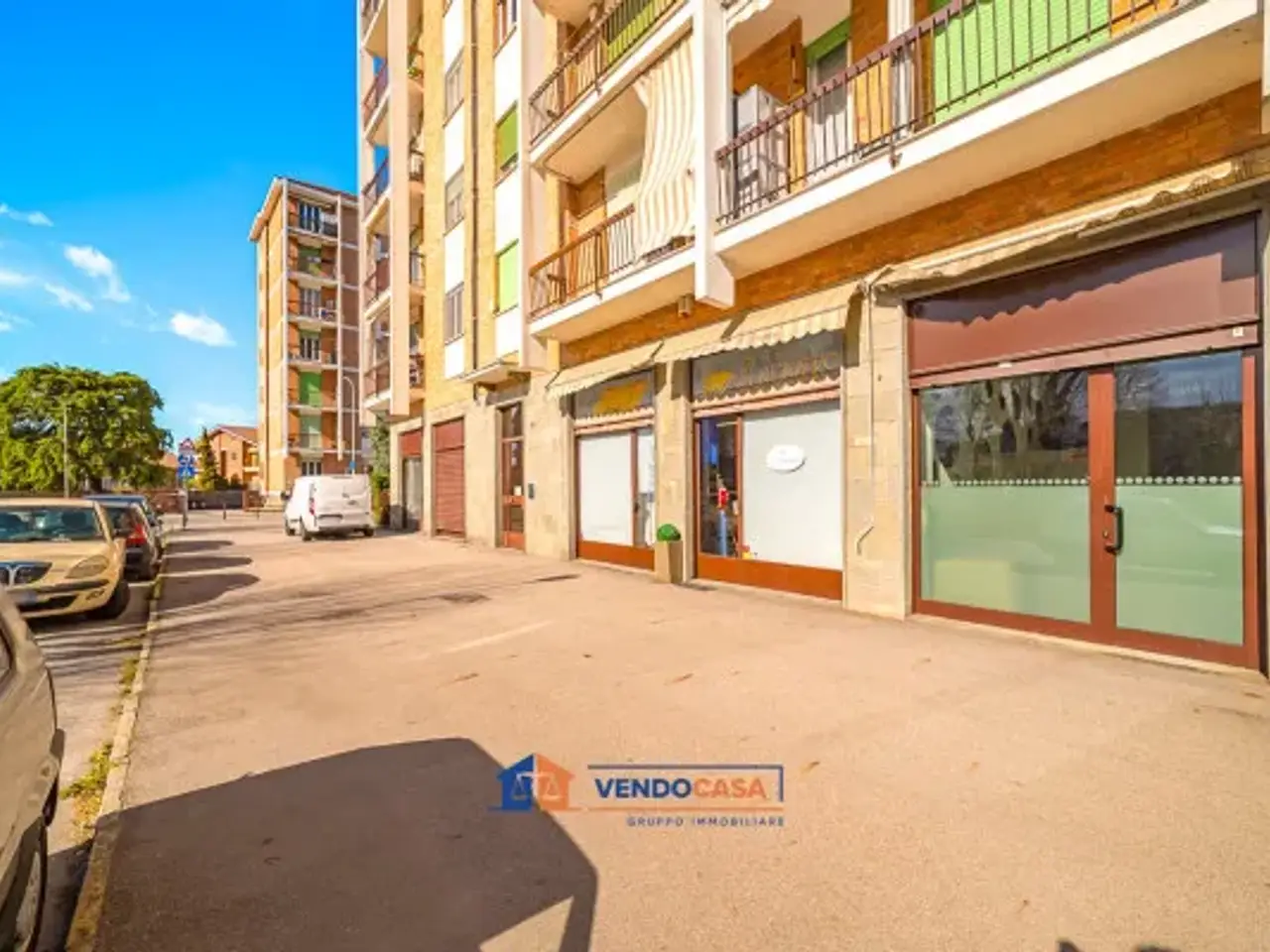 Negozio in Via Luigi Einaudi 11, Carmagnola, {3} - Foto 2