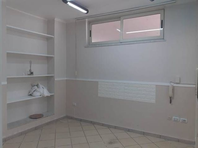 Shared office in Via Bruno Buozzi, Casoria - Photo 1