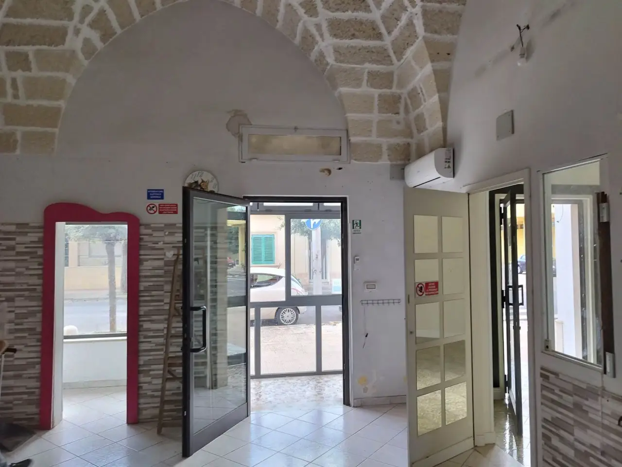 Negozio in Via Soleto, Galatina, {3} - Foto 1