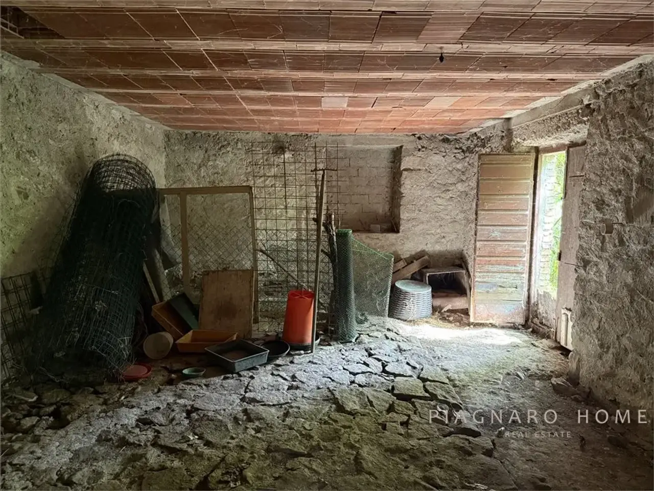 Magazzino in , Bagnone, {3} - Foto 2