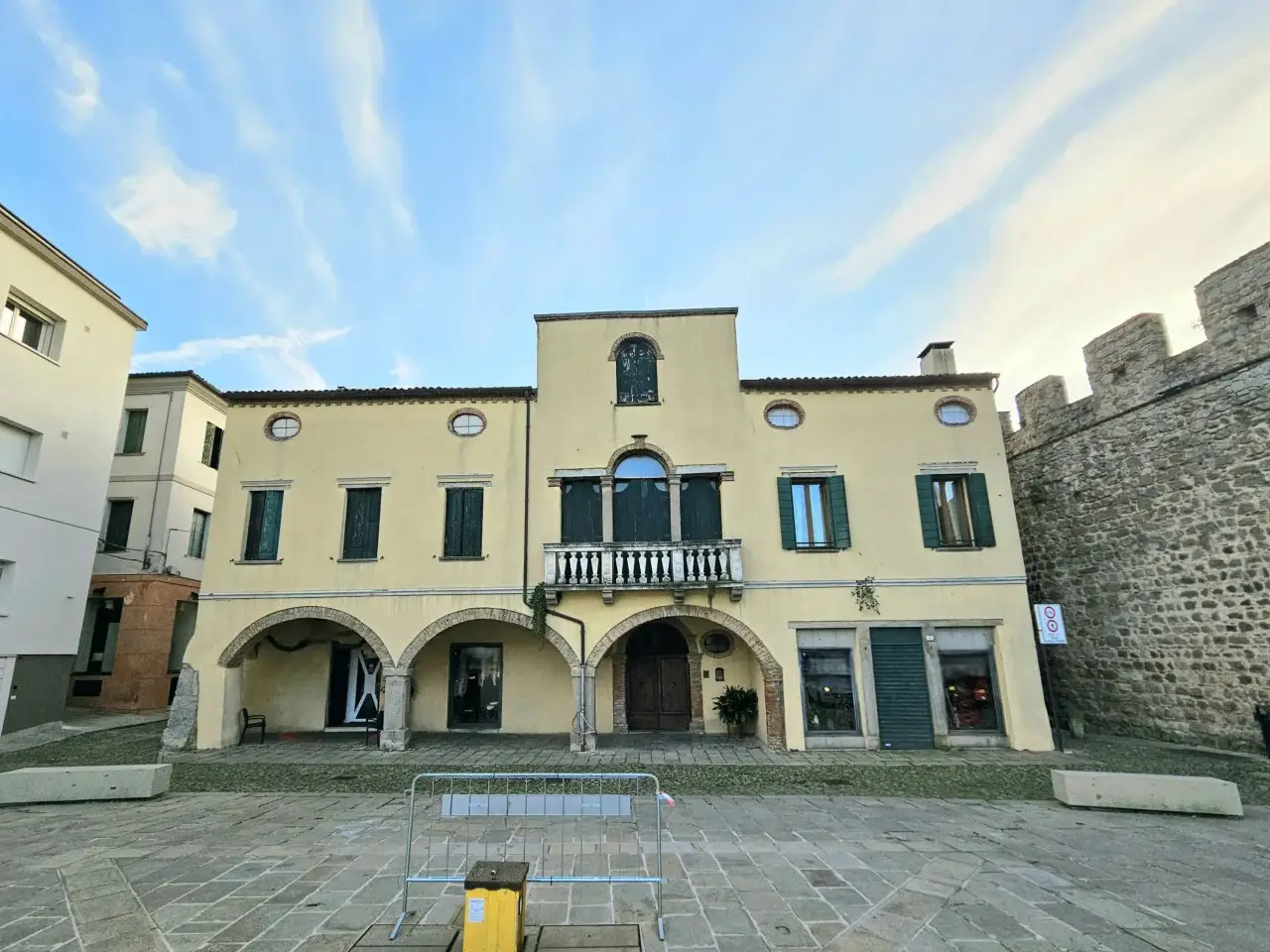 Negozio in Piazza Giuseppe Mazzini, Monselice, {3} - Foto 2