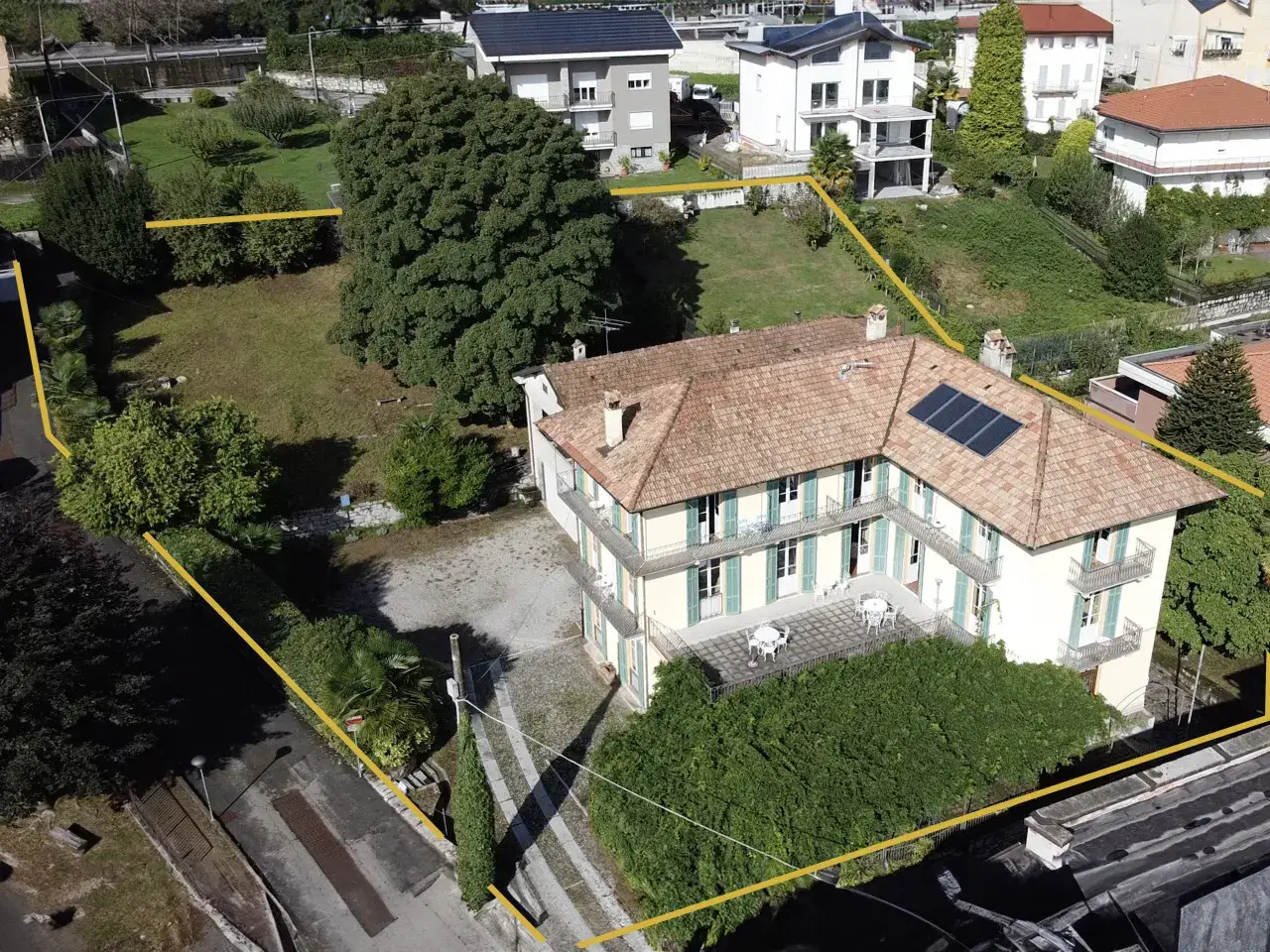 Albergo in Via Pietro Durio, 67, Pella, {3} - Foto 1