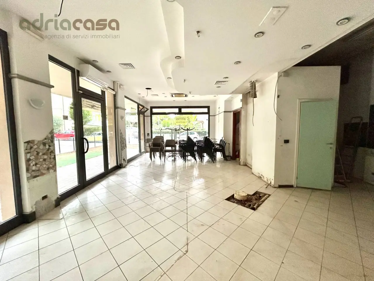 Negozio in Via Adriatica, Riccione, {3} - Foto 1
