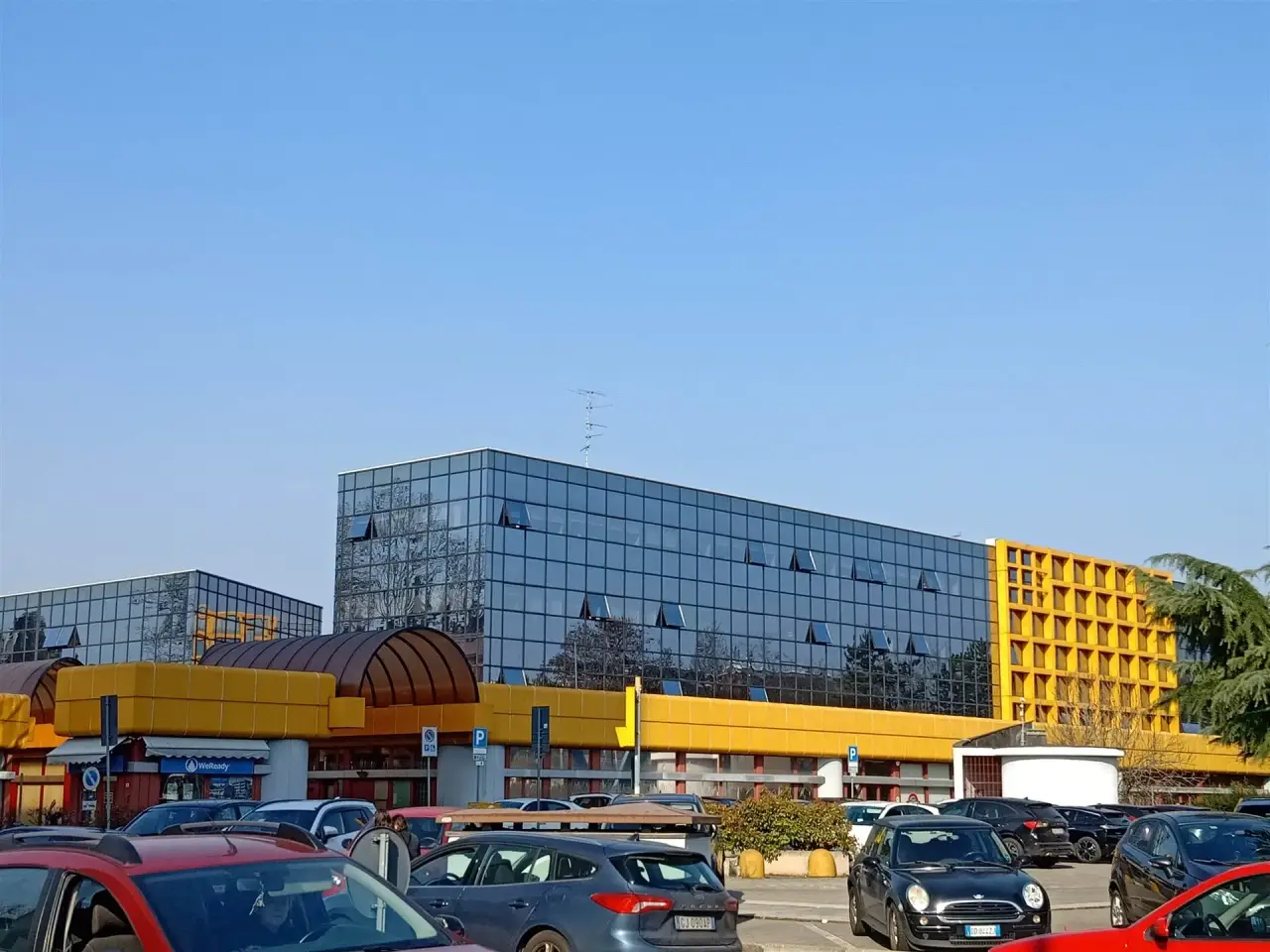 Negozio in Via Raffaello Sanzio, Gallarate, {3} - Foto 2